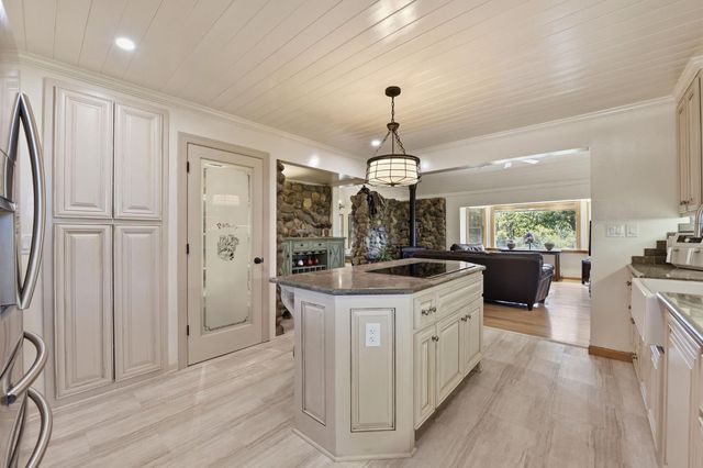 7201 Happy Valley Rd, Somerset, CA 95684