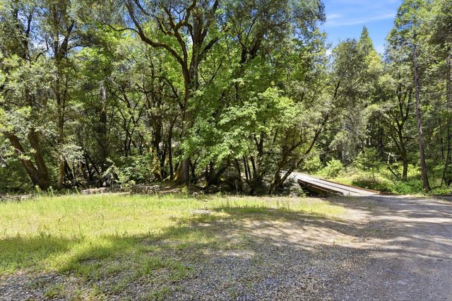 7201 Happy Valley Rd, Somerset, CA 95684
