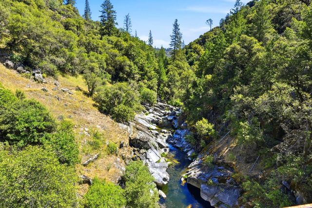 7201 Happy Valley Rd, Somerset, CA 95684