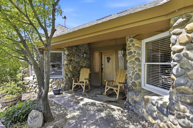 7201 Happy Valley Rd, Somerset, CA 95684