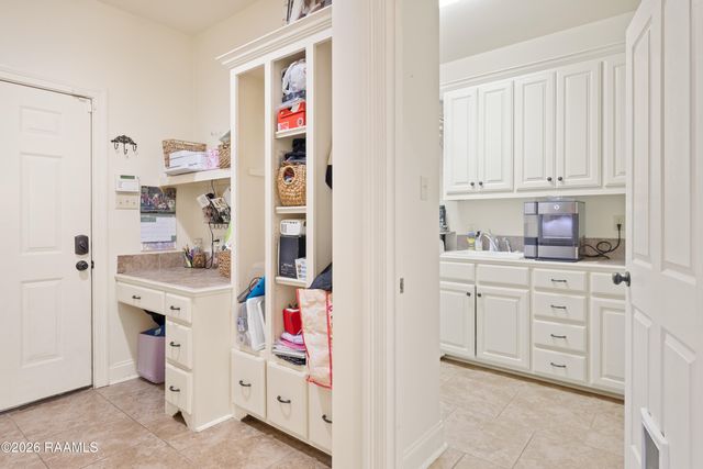 408 Chevalier Boulevard, Lafayette, LA 70503