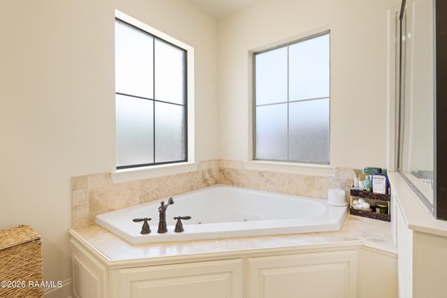 408 Chevalier Boulevard, Lafayette, LA 70503