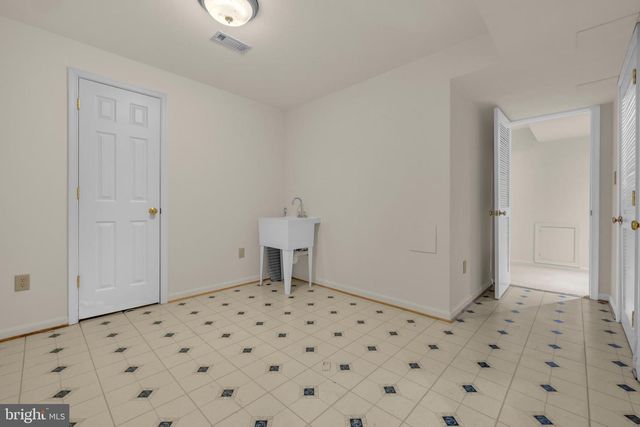 1027 DULANEY MILL DR, Frederick, MD 21702
