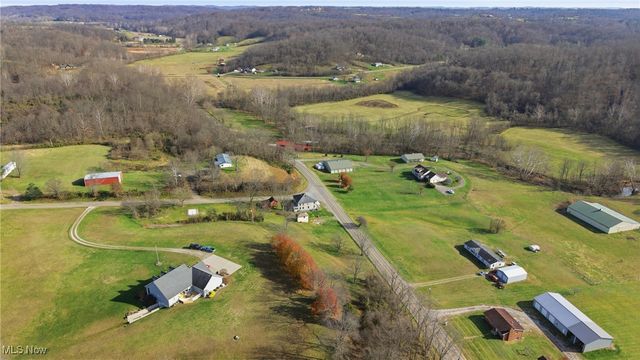 8045 Veto Road, Belpre, OH 45714
