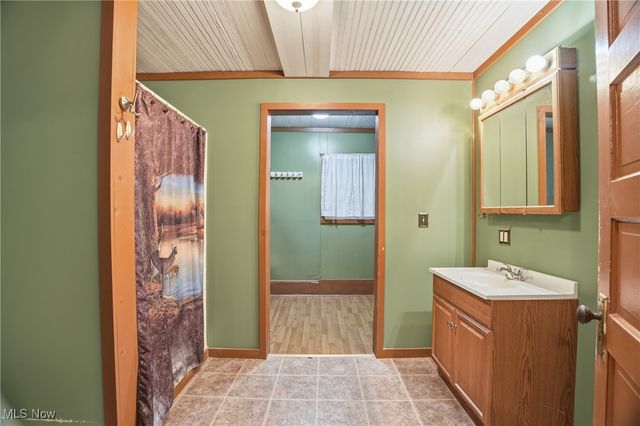 8045 Veto Road, Belpre, OH 45714