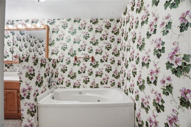 8045 Veto Road, Belpre, OH 45714