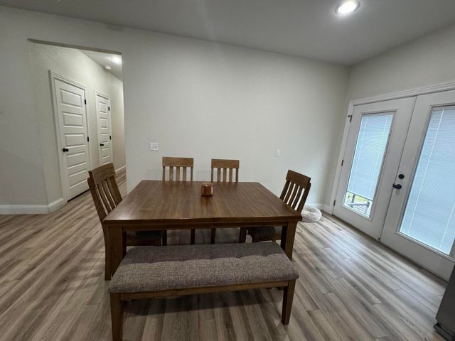 140 Park Valley Court, Anderson, MO 64831