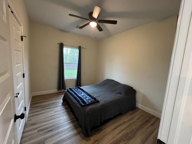 140 Park Valley Court, Anderson, MO 64831