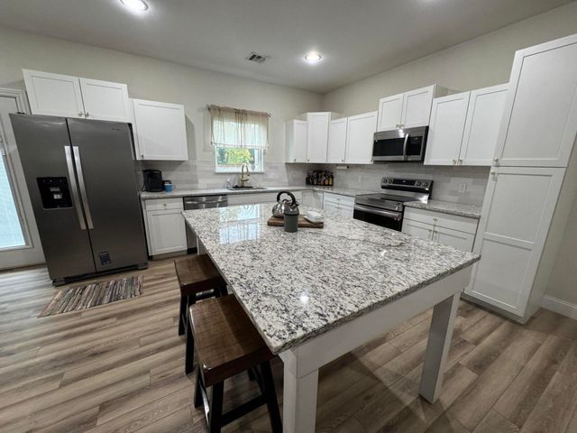 140 Park Valley Court, Anderson, MO 64831