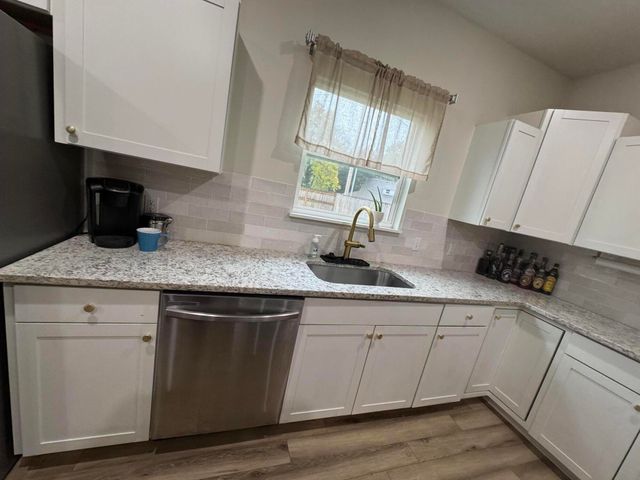 140 Park Valley Court, Anderson, MO 64831