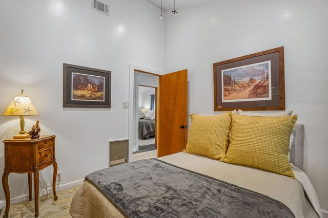 25106 Rim Rock Road, Idyllwild, CA 92549