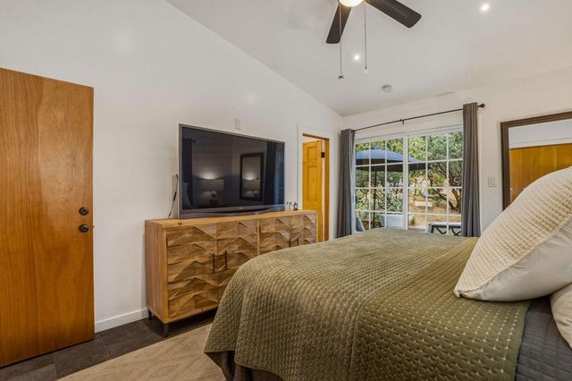 25106 Rim Rock Road, Idyllwild, CA 92549