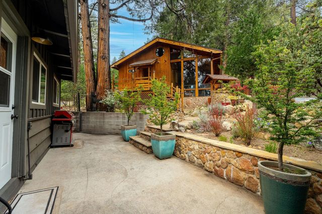 25106 Rim Rock Road, Idyllwild, CA 92549