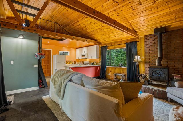 25106 Rim Rock Road, Idyllwild, CA 92549