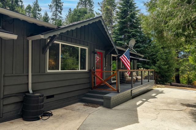 25106 Rim Rock Road, Idyllwild, CA 92549