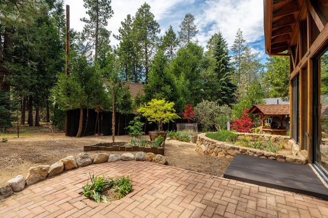 25106 Rim Rock Road, Idyllwild, CA 92549