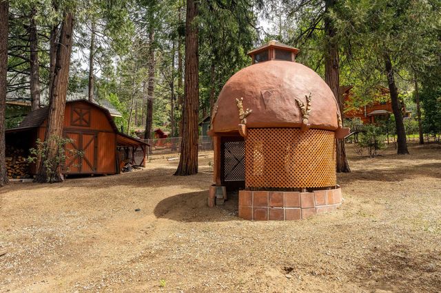 25106 Rim Rock Road, Idyllwild, CA 92549