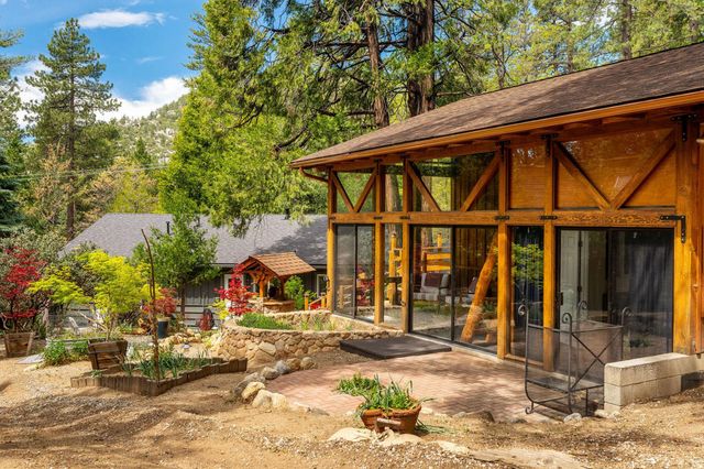 25106 Rim Rock Road, Idyllwild, CA 92549