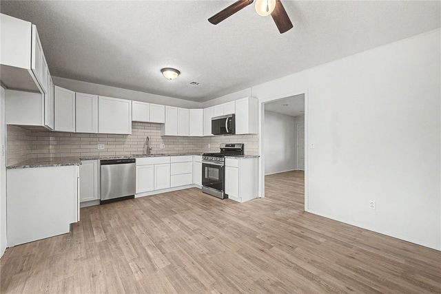 2505 Toni Avenue, Springdale, AR 72762