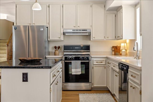 8681 144th Street Court, Apple Valley, MN 55124