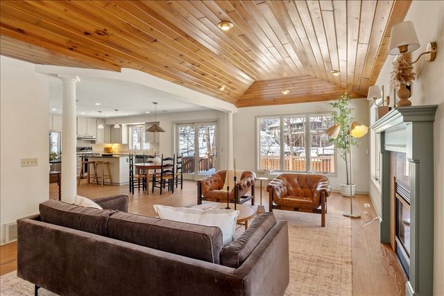 8681 144th Street Court, Apple Valley, MN 55124