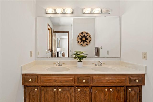 8681 144th Street Court, Apple Valley, MN 55124