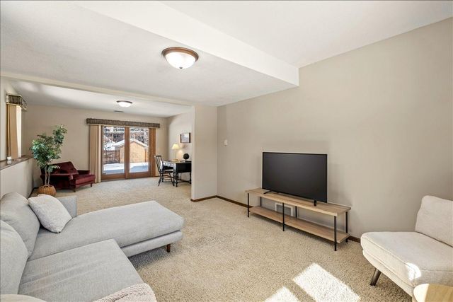 8681 144th Street Court, Apple Valley, MN 55124