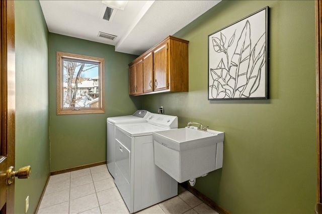 8681 144th Street Court, Apple Valley, MN 55124