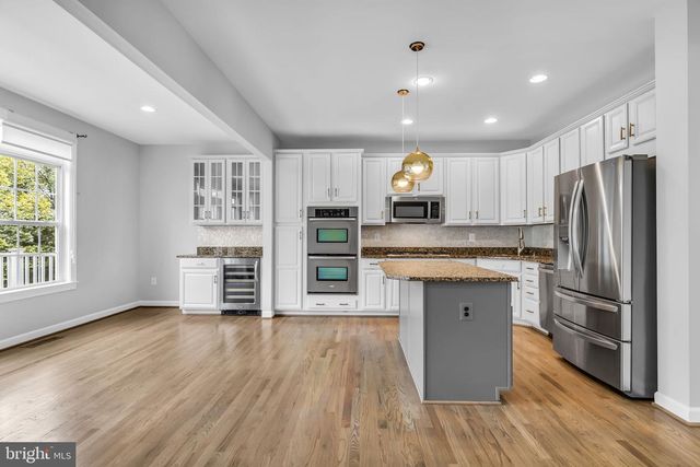 25241 BEACH PL, Chantilly, VA 20152