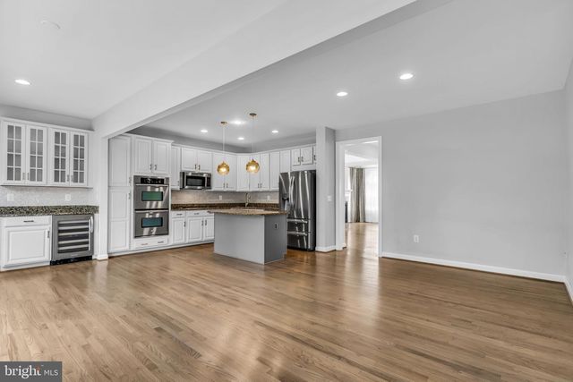 25241 BEACH PL, Chantilly, VA 20152