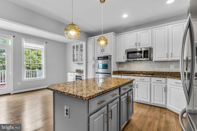 25241 BEACH PL, Chantilly, VA 20152