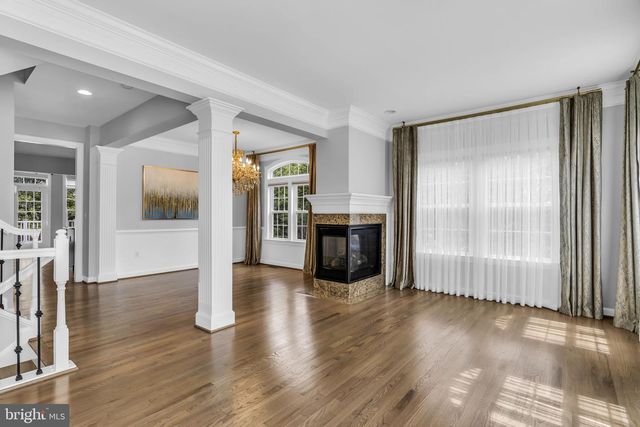 25241 BEACH PL, Chantilly, VA 20152