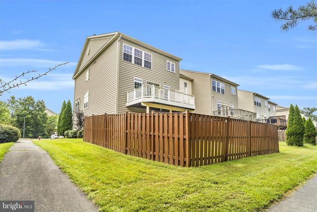 25241 BEACH PL, Chantilly, VA 20152