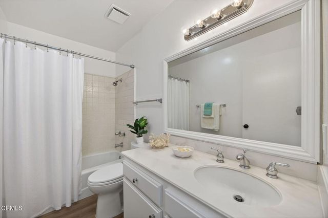 2258 Placita San Rufino, Camarillo, CA 93010
