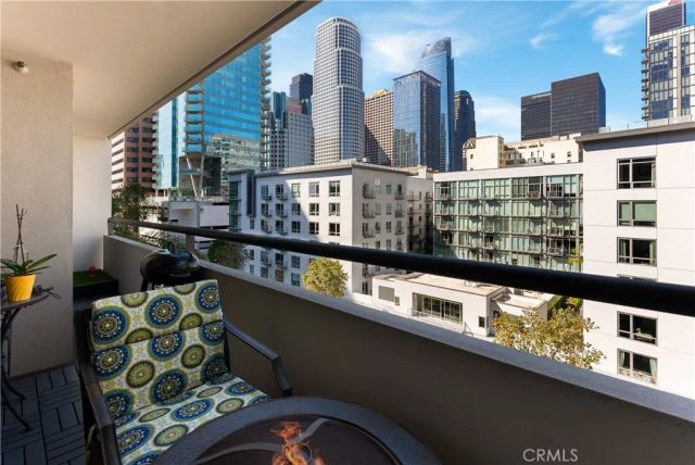 600 W 9th 811, Los Angeles, CA 90015