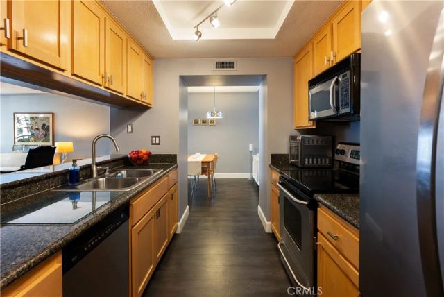 600 W 9th 811, Los Angeles, CA 90015