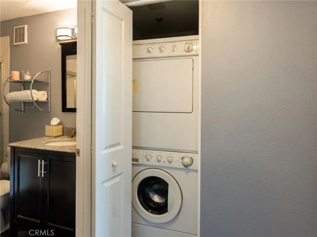 600 W 9th 811, Los Angeles, CA 90015