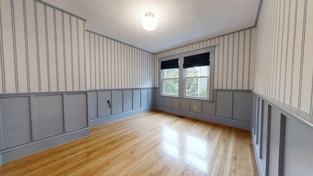 28 Hibbard 1, Newton, MA 02458