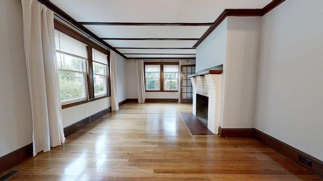 28 Hibbard 1, Newton, MA 02458