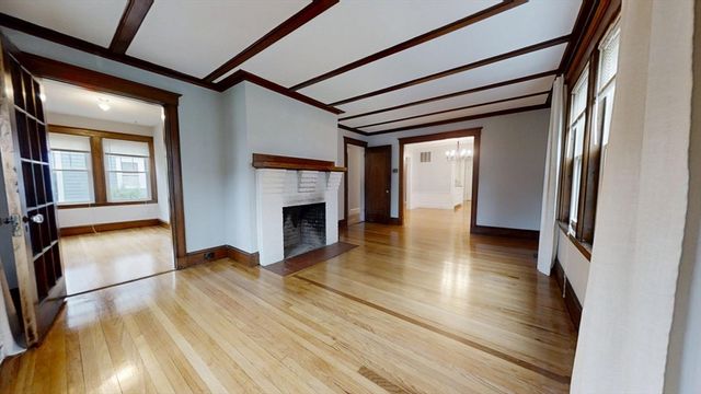 28 Hibbard 1, Newton, MA 02458