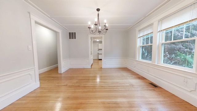28 Hibbard 1, Newton, MA 02458