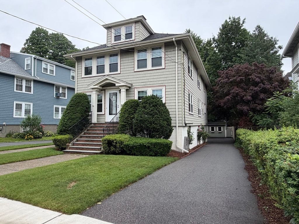 28 Hibbard 1, Newton, MA 02458