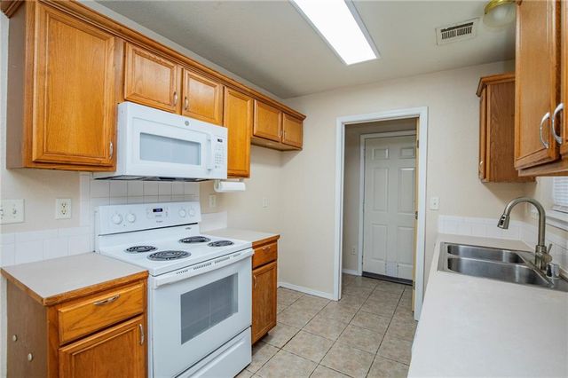615 Bliss Circle, Centerton, AR 72719