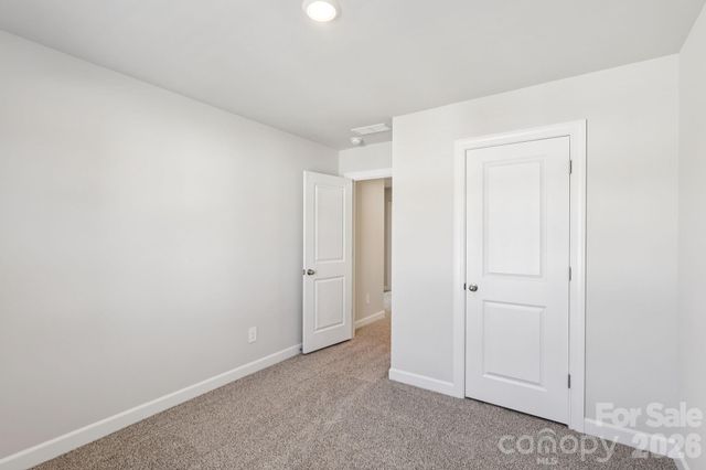 9008 Foggy Brook Loop, Charlotte, NC 28216