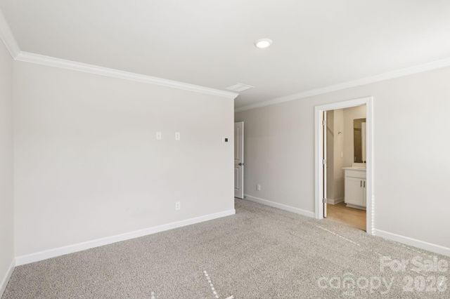 9008 Foggy Brook Loop, Charlotte, NC 28216