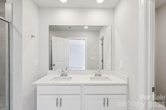 9008 Foggy Brook Loop, Charlotte, NC 28216