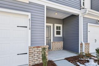 9008 Foggy Brook Loop, Charlotte, NC 28216