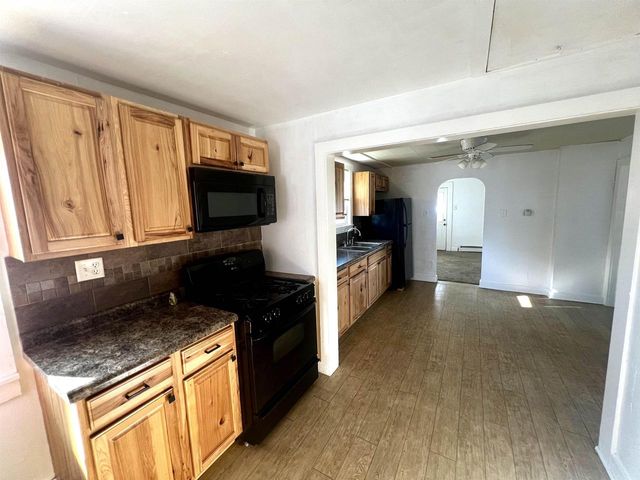 618 N BAIRD STREET, Green Bay, WI 54302