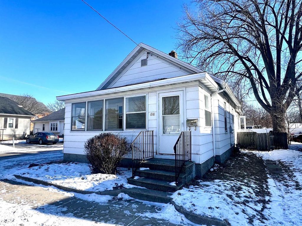 618 N BAIRD STREET, Green Bay, WI 54302