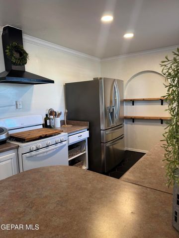 8104 Parkland Drive, El Paso, TX 79925